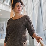 De klant aan het stuur bij het Serviceplein van Alphen aan den Rijn